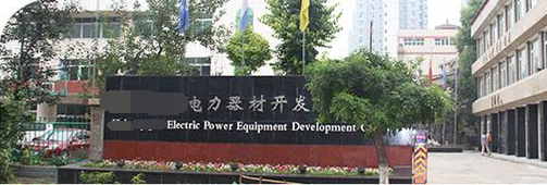 申江儲氣罐配套空壓機，應用于電力開發(fā)